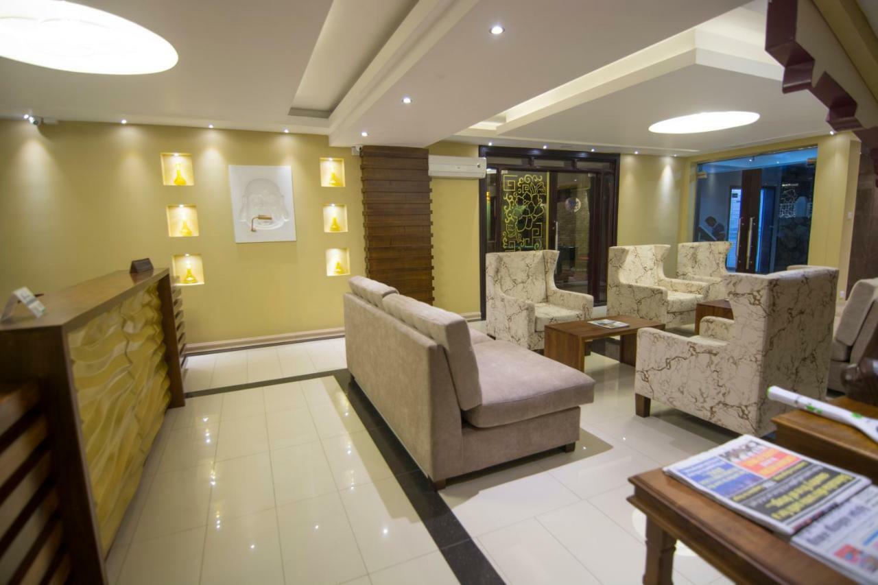 Mount Breeze Hotel Dehiwala-Mount Lavinia Dış mekan fotoğraf