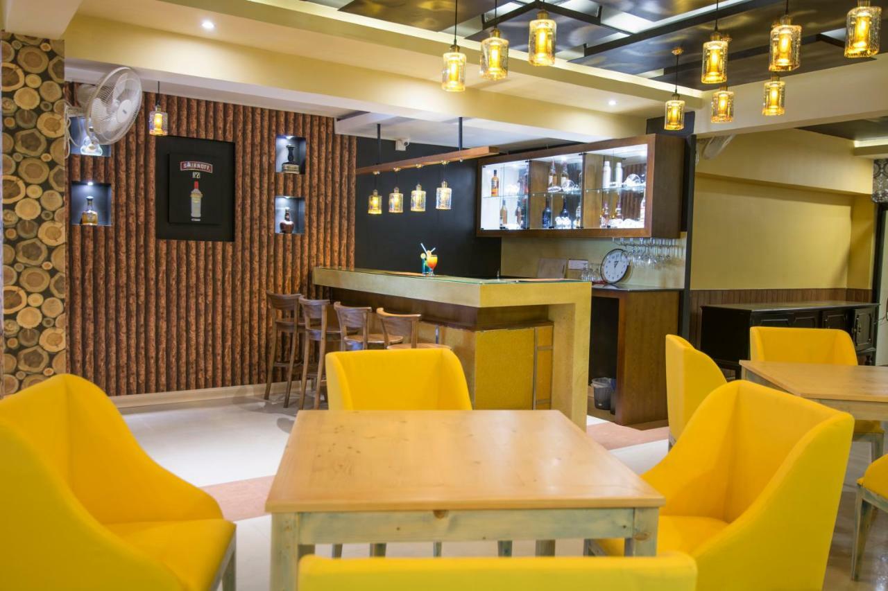 Mount Breeze Hotel Dehiwala-Mount Lavinia Dış mekan fotoğraf