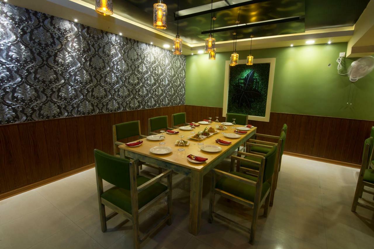 Mount Breeze Hotel Dehiwala-Mount Lavinia Dış mekan fotoğraf