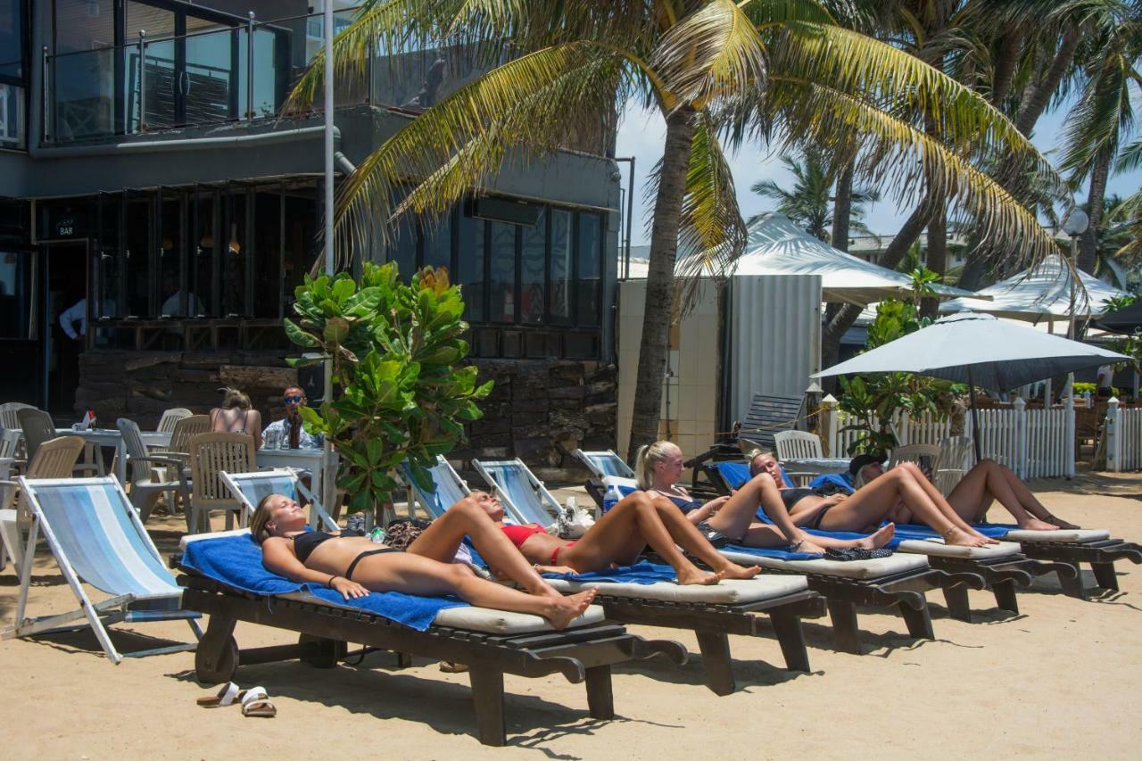 Mount Breeze Hotel Dehiwala-Mount Lavinia Dış mekan fotoğraf