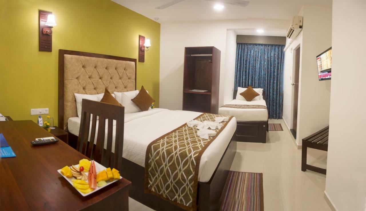 Mount Breeze Hotel Dehiwala-Mount Lavinia Dış mekan fotoğraf